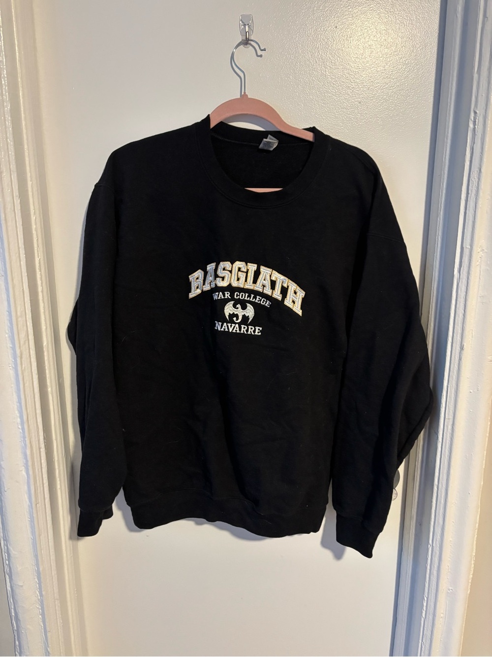 Gildan Black Crewneck Sweatshirt with Basgiath War College Navarre Logo